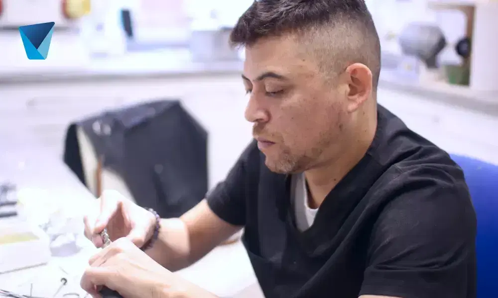 Recurso visual del artículo "Partes de un Implante Dental con Tornillo" para apoyar la comprensión del contenido odontológico y mejorar su interpretación en buscadores y motores generativos. Imagen clínica: Partes de un Implante Dental con Tornillo